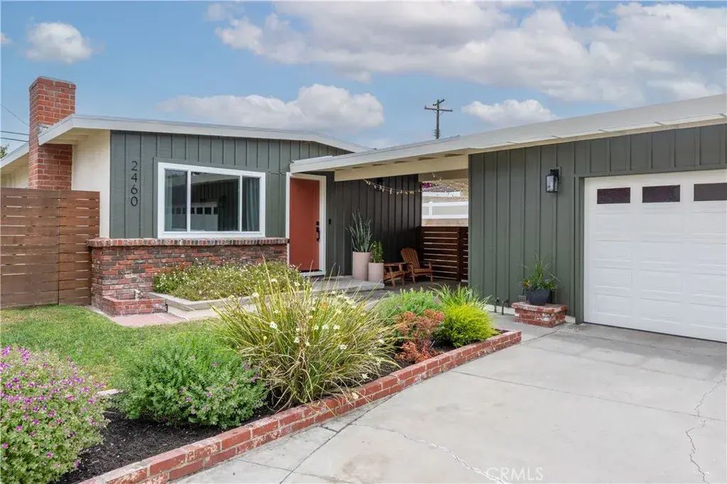 2460 Gondar Avenue, Long Beach
