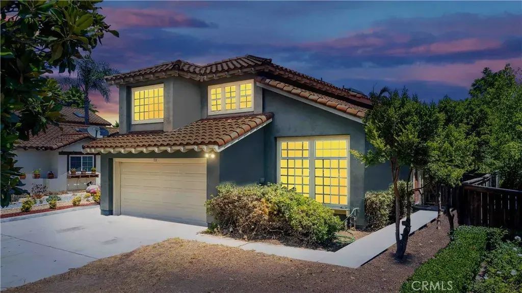 713 San Benito Lane, Corona