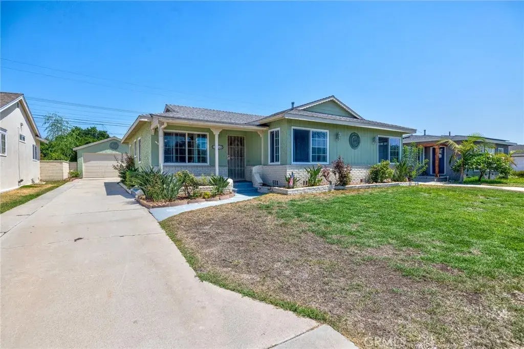 9649 Cloverwood Street, Bellflower