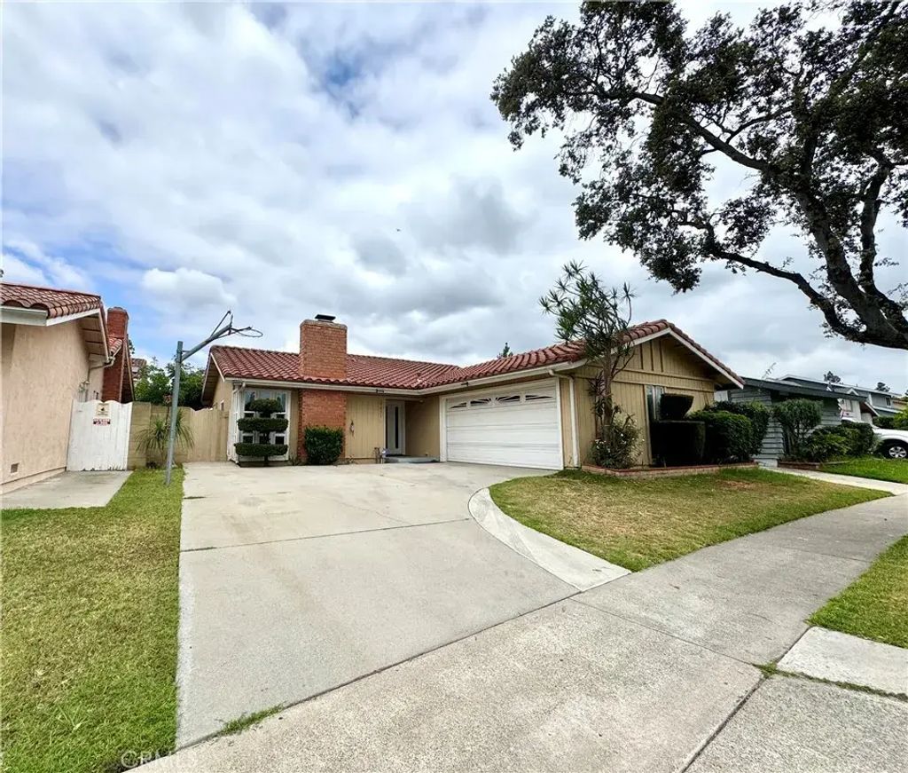 17613 Mapes Avenue, Cerritos