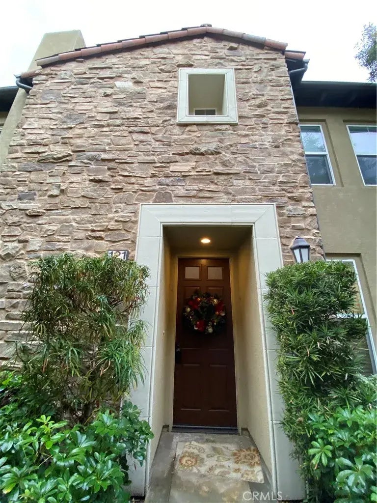 121 Roadrunner, Irvine