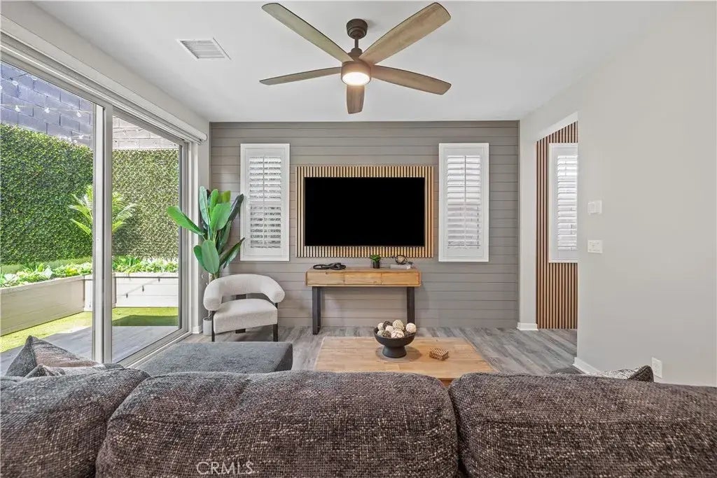 15964 Sparrow Court, Fontana