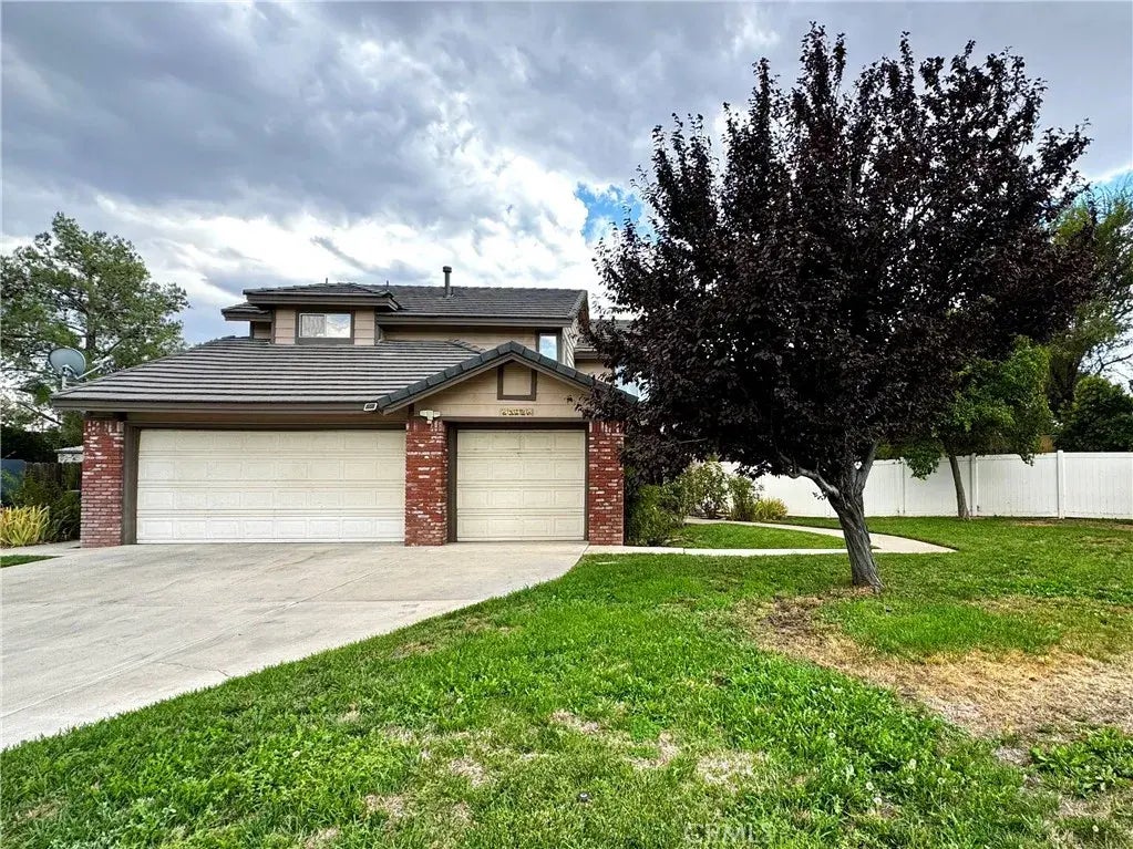 45202 Pickford Avenue, Lancaster