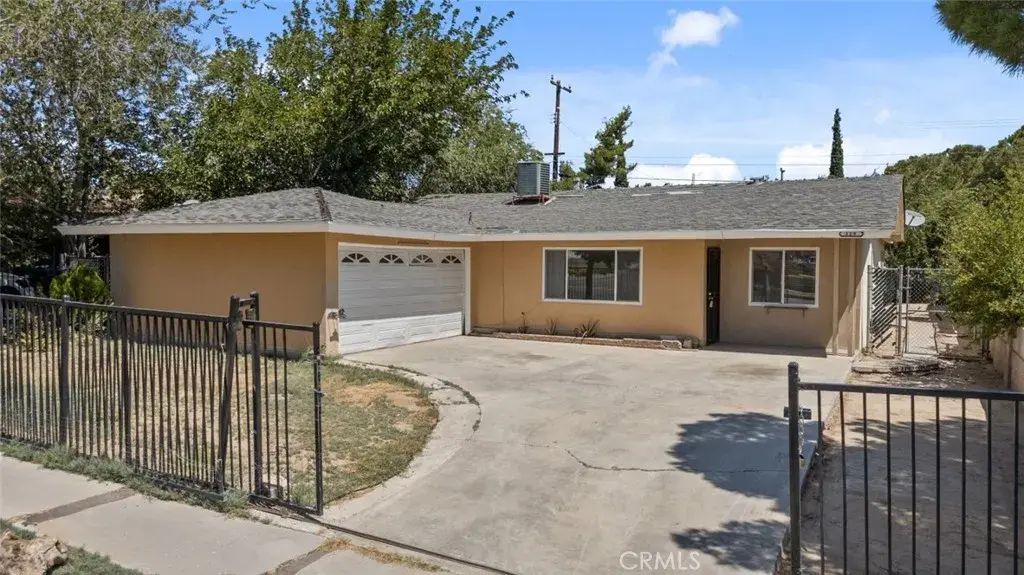 329 E Avenue R7, Palmdale