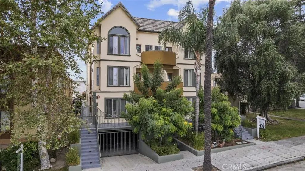 231 E Burbank Boulevard 107, Burbank