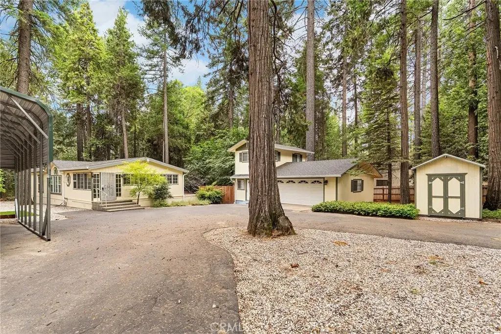 6424 Crossroads Road, Magalia
