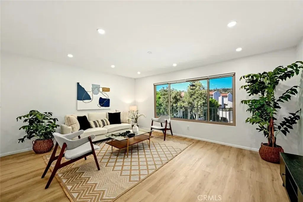 7527 Jerez Court E, Carlsbad