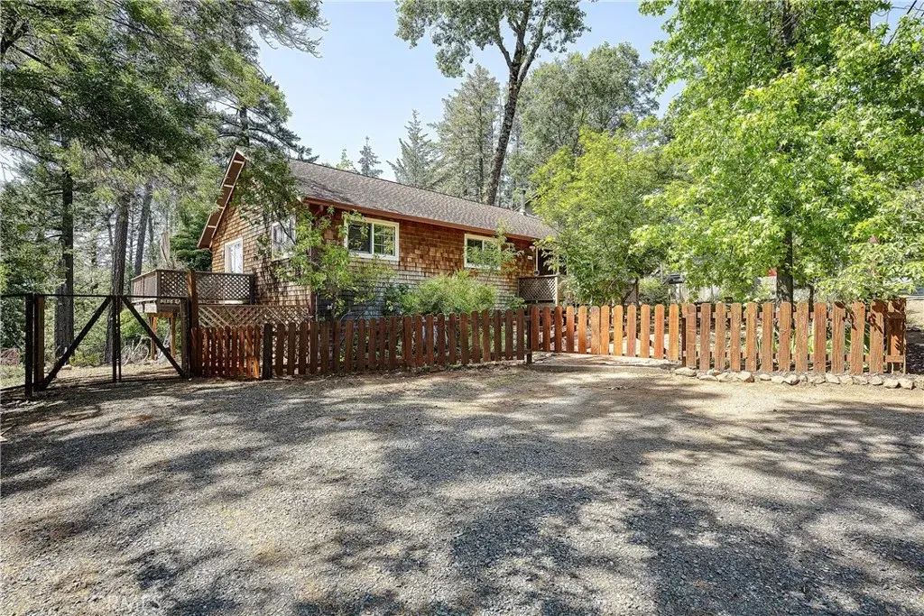 9434 Venturi Drive, Cobb
