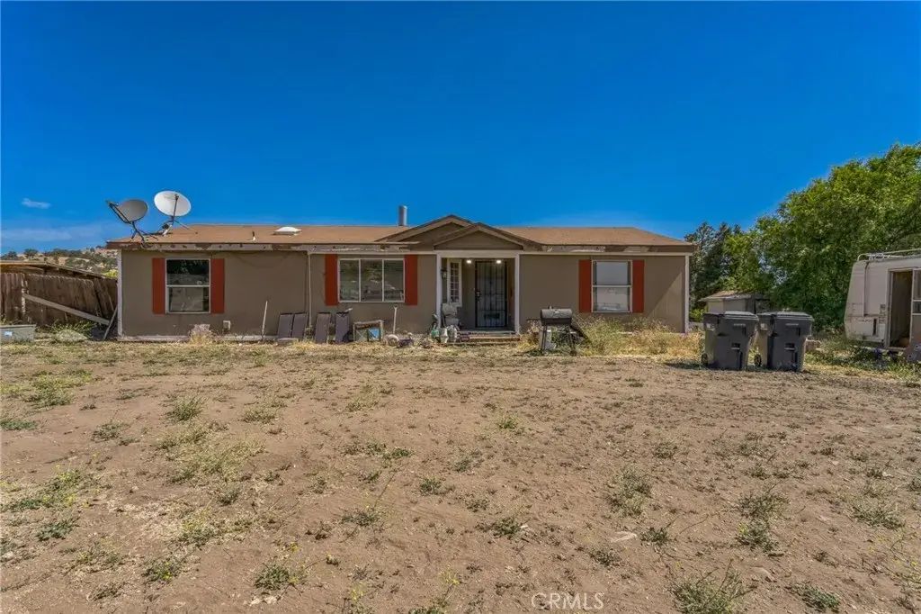 21855 Highline Road, Tehachapi