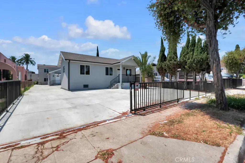 1234 W 89th Street, Los Angeles