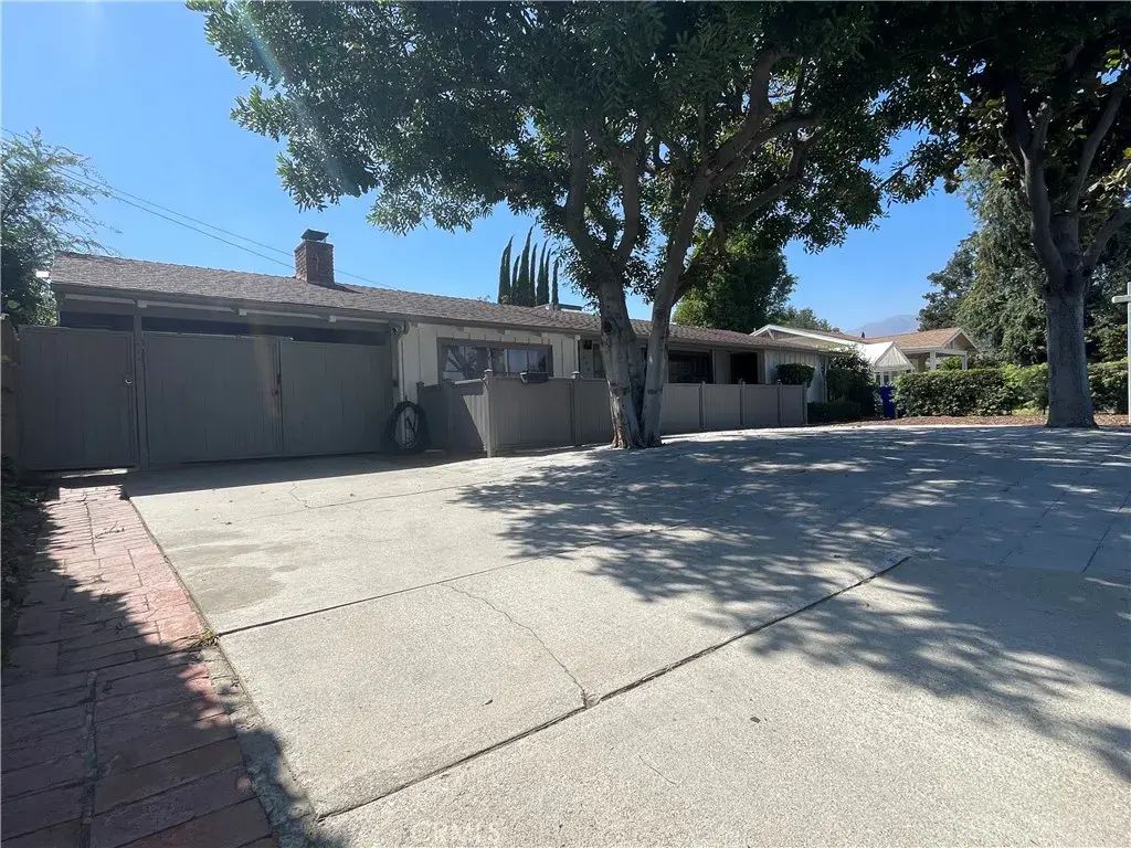 353 S Michillinda Avenue, Pasadena