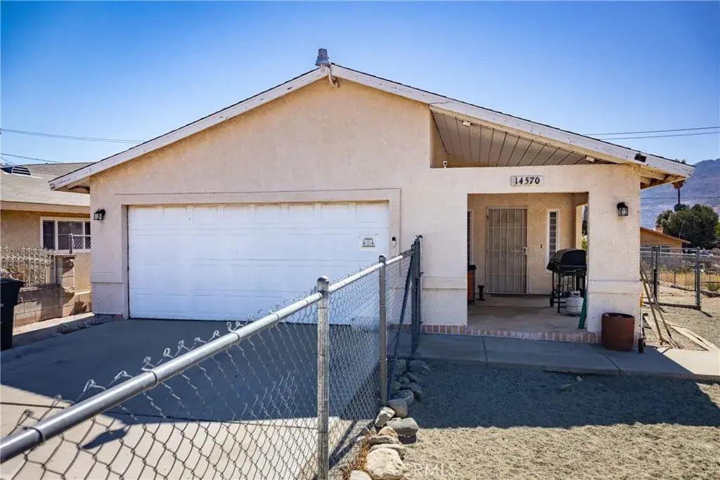 14570 Mission, Cabazon