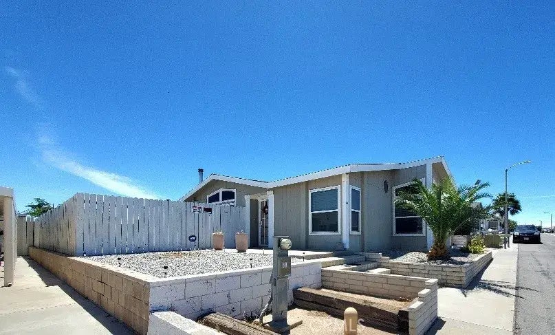 12550 Main 67, Hesperia