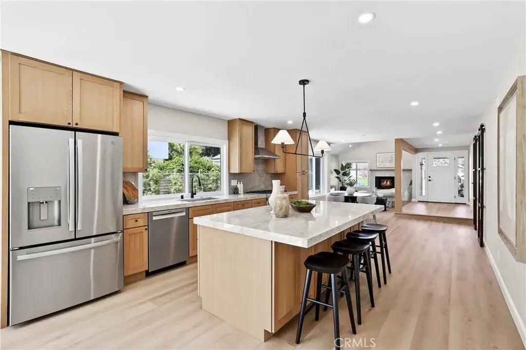 25 Almond Tree Lane, Irvine