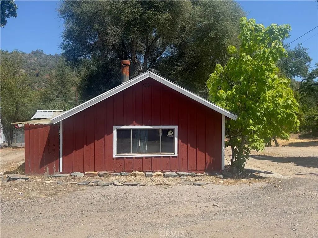 41045 Highway 41, Oakhurst