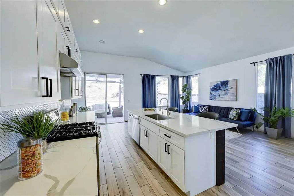 27507 Fallbrook Court, Corona