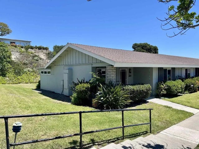 3760 Vista Campana S 15, Oceanside