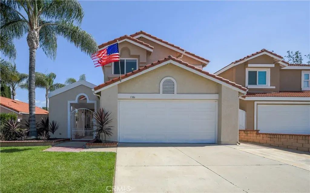 1386 Fairmont Drive, Corona