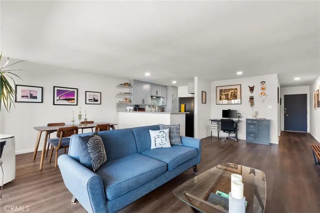 1187 E 3rd Street 203, Long Beach