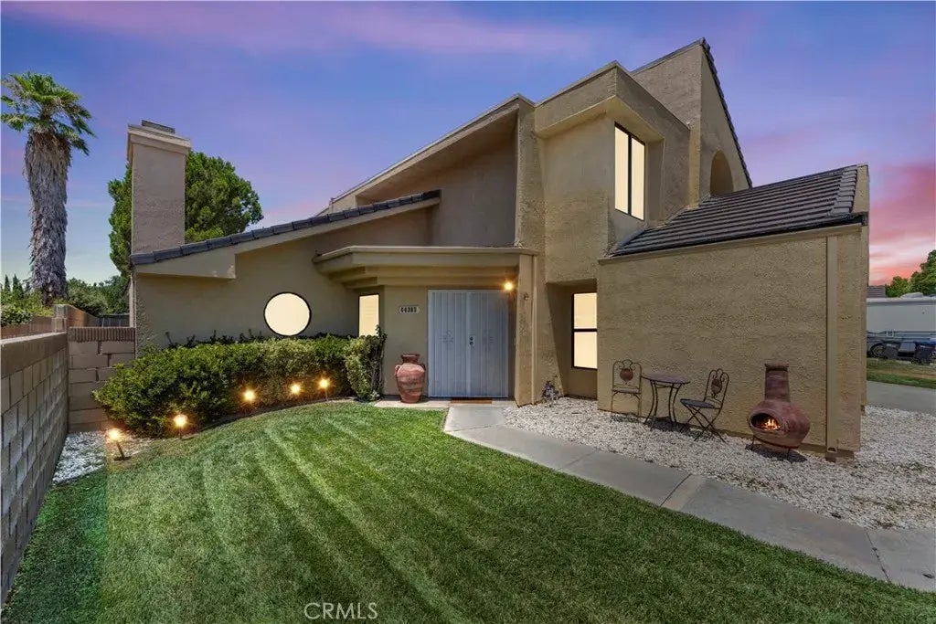 44303 36th Street West, Lancaster