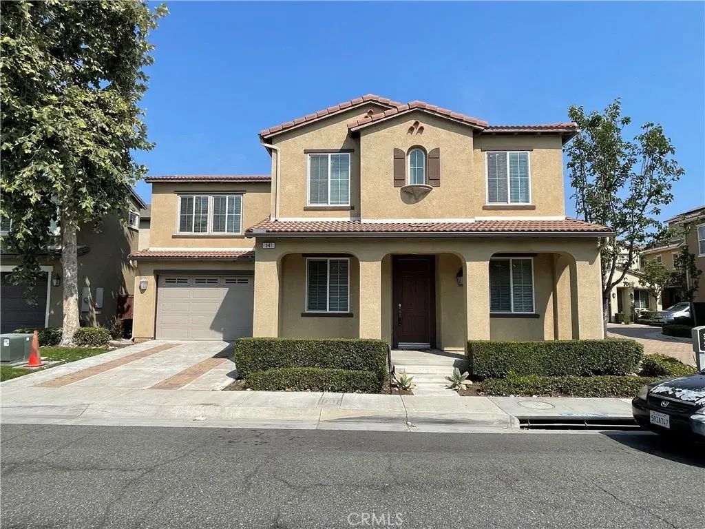 341 W Pebble Creek Lane, Orange