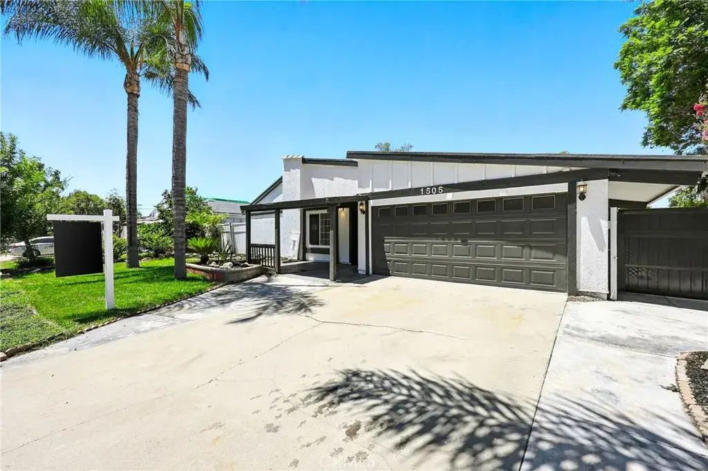 1505 Fairmount Boulevard, Riverside