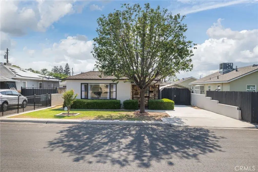 2702 Worthington Avenue, Bakersfield