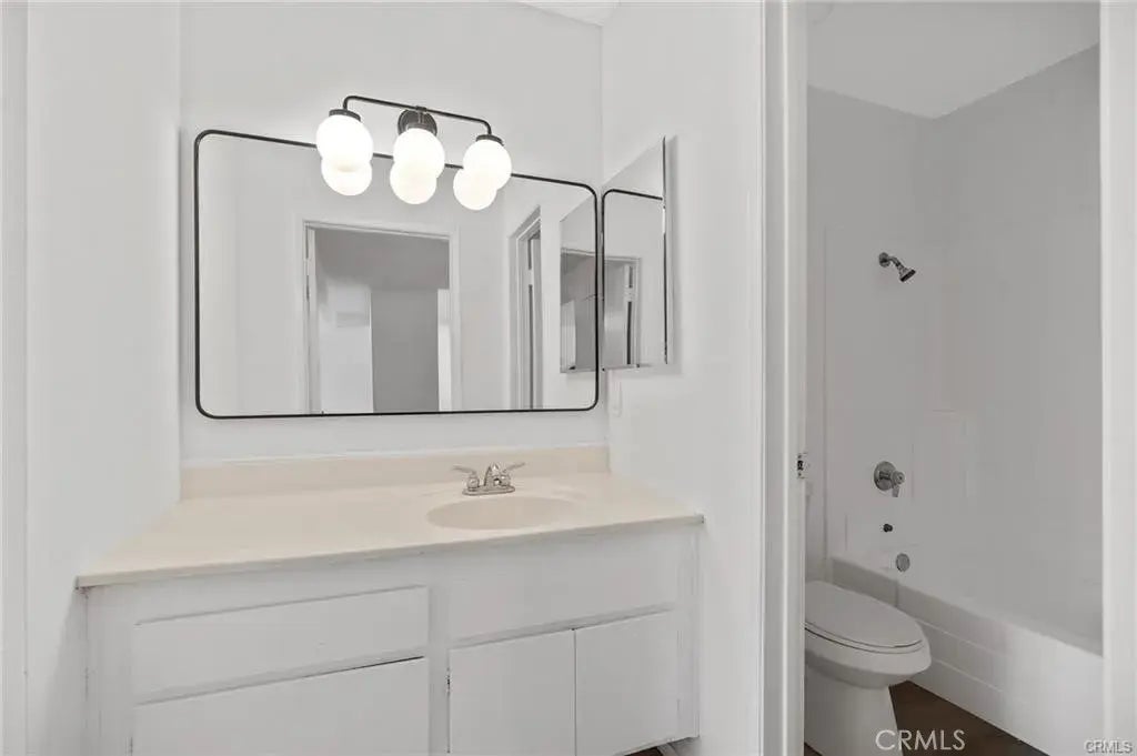 5460 White Oak Avenue A318, Encino