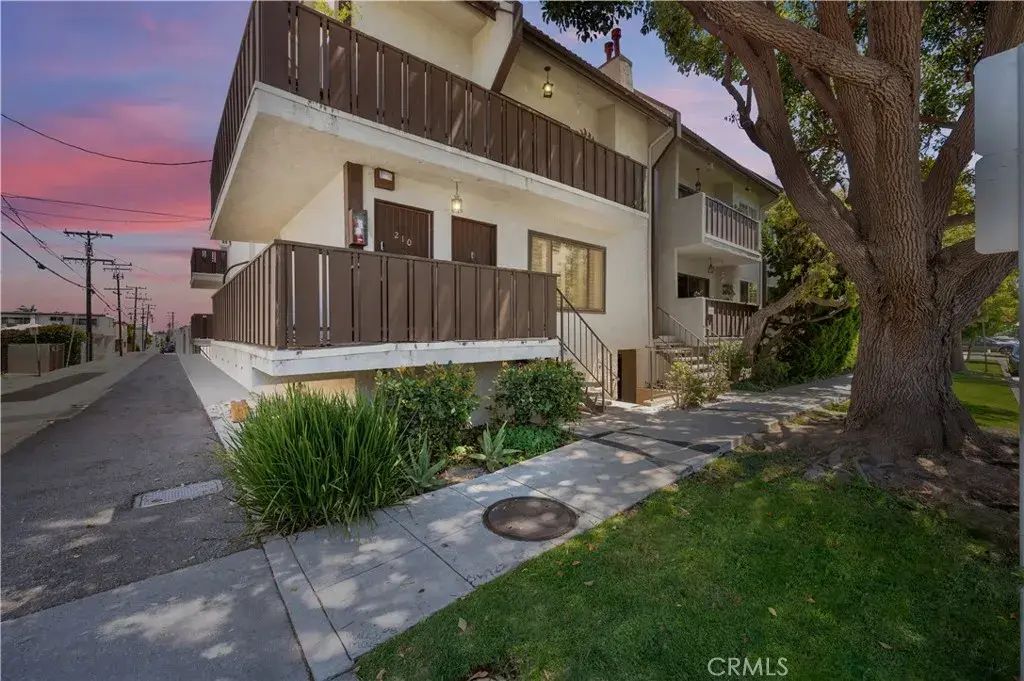 1301 17th Street 105, Santa Monica