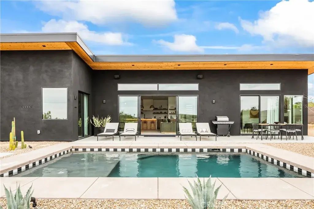57066 Hillcrest Road, Yucca Valley