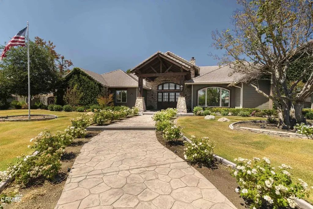 17340 Legend Oaks Lane, Bakersfield
