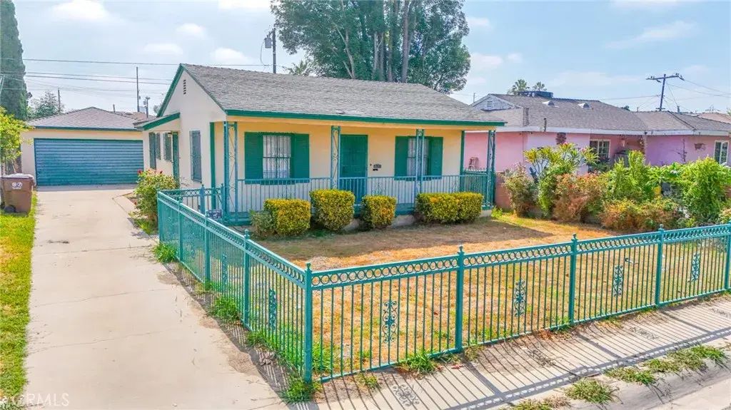 1208 S White Avenue, Compton