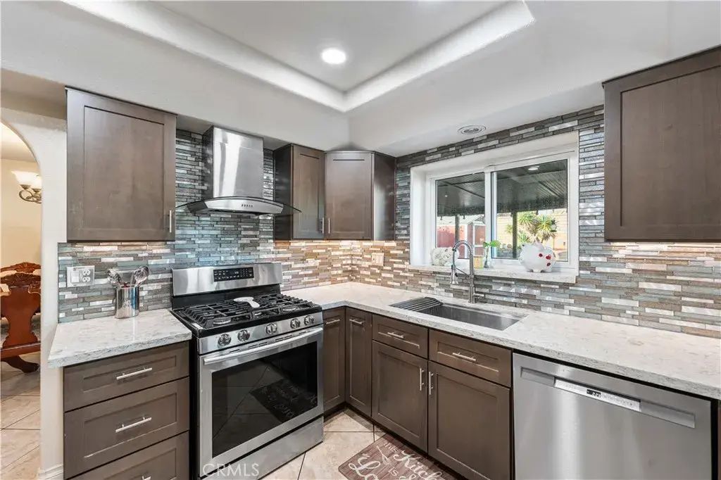 37748 Sweetbrush, Palmdale