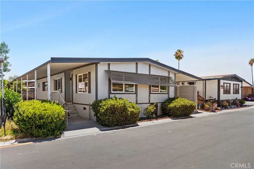 1455 S State Space #296, Hemet