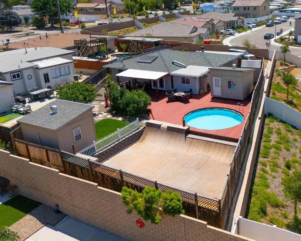 8626 Prospect Avenue, Santee