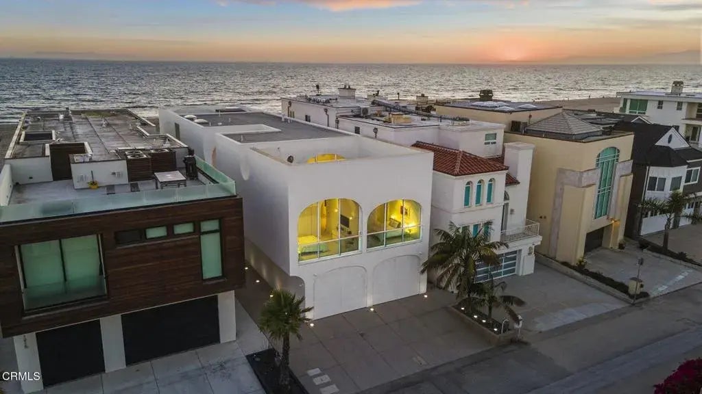 1211 Capri Way, Oxnard