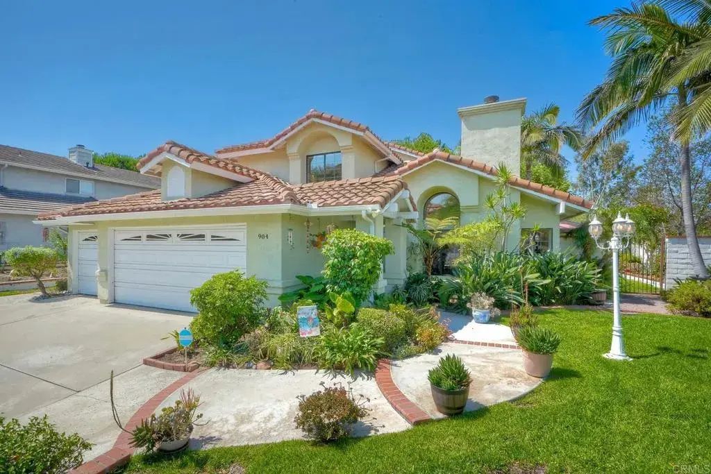 904 Robinwood Drive, Oceanside