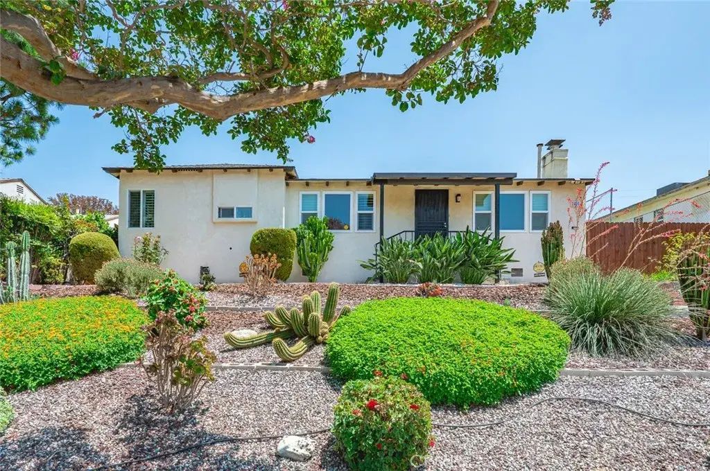 2400 Avondale Drive, Alhambra
