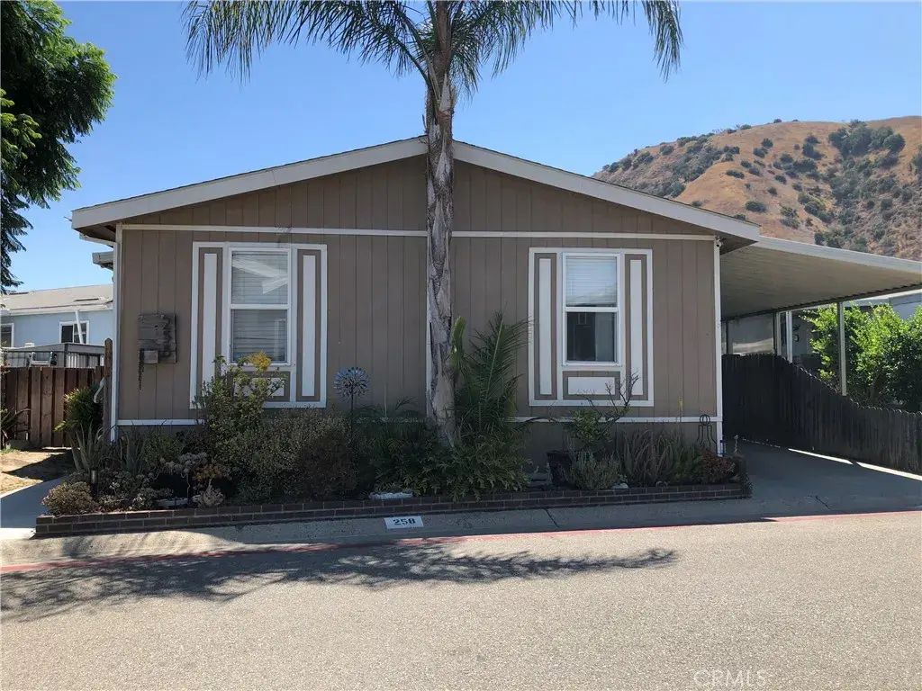 4901 Green River 258, Corona