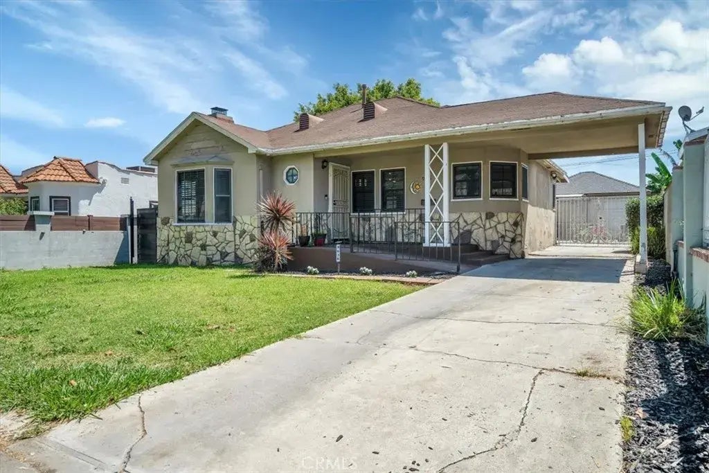 9636 S Harvard Boulevard, Los Angeles