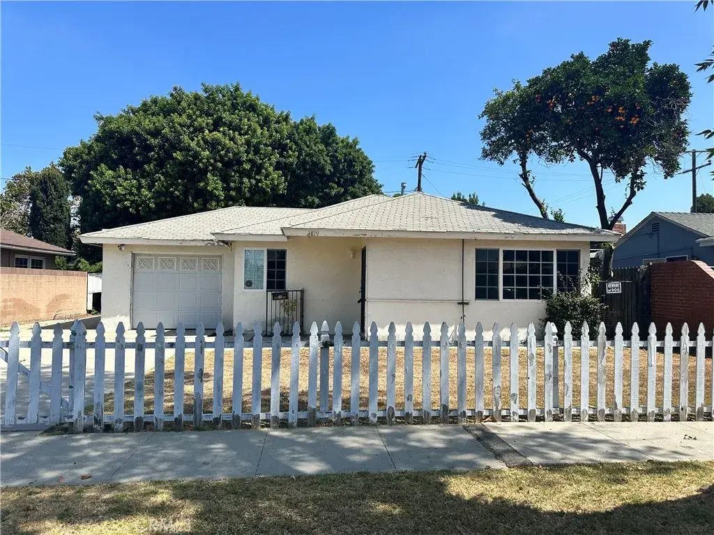 3819 E La Jara Street, Long Beach