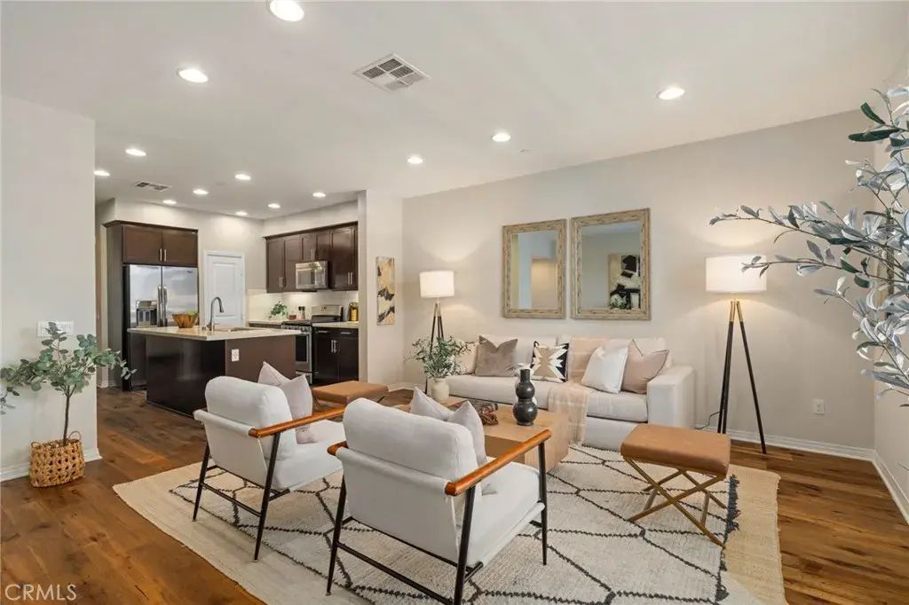 12913 Mission Avenue 108, Hawthorne