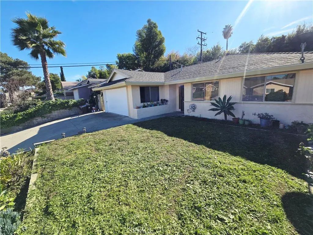 3030 E Valley View Avenue, West Covina