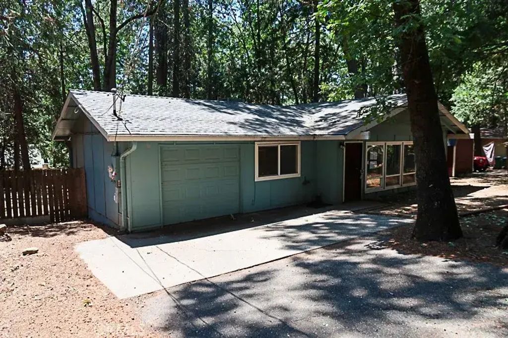 14359 Sinclair Circle, Magalia