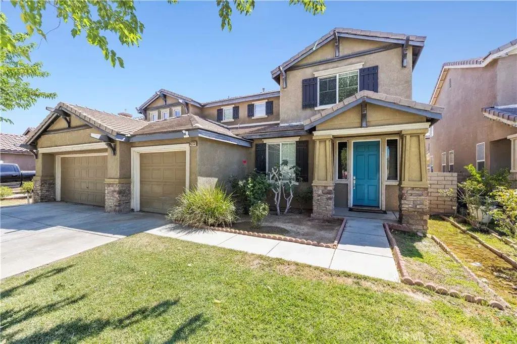 42232 42nd Street West, Quartz Hill
