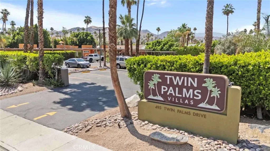 495 E Twin Palms Drive, Palm Springs