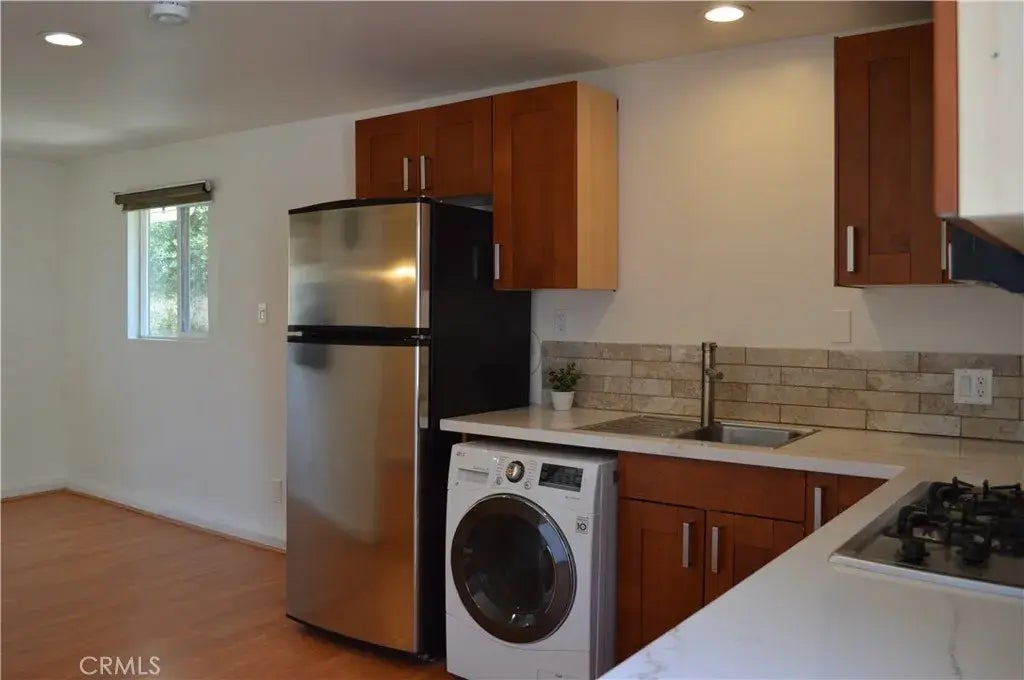 20624 Kittridge, Winnetka