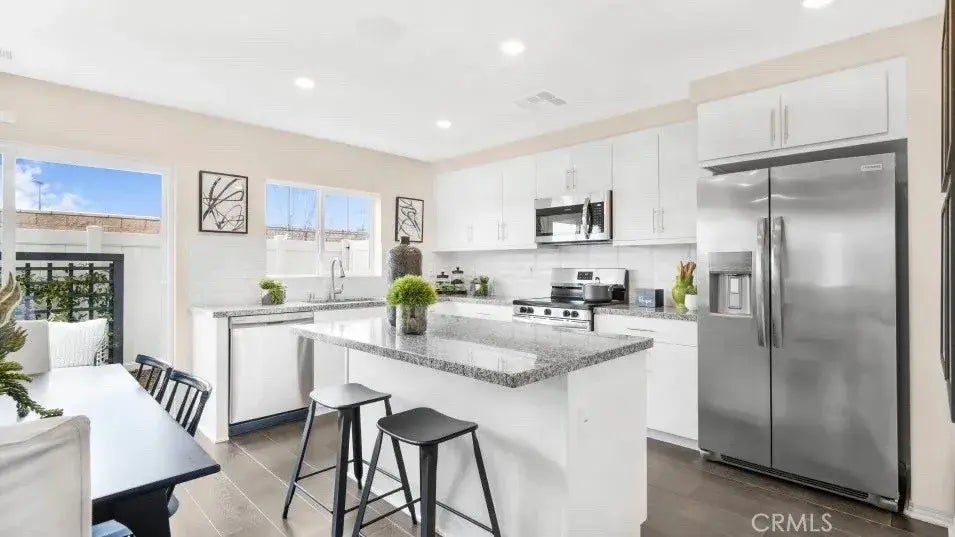 19183 Beech Grove Street, Riverside