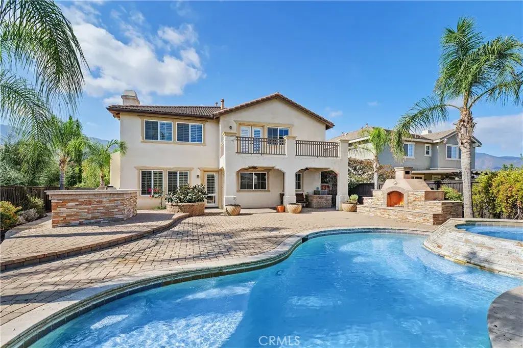 25198 Forest Street, Corona