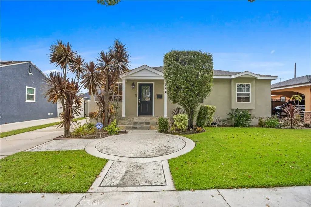3712 Charlemagne Avenue, Long Beach